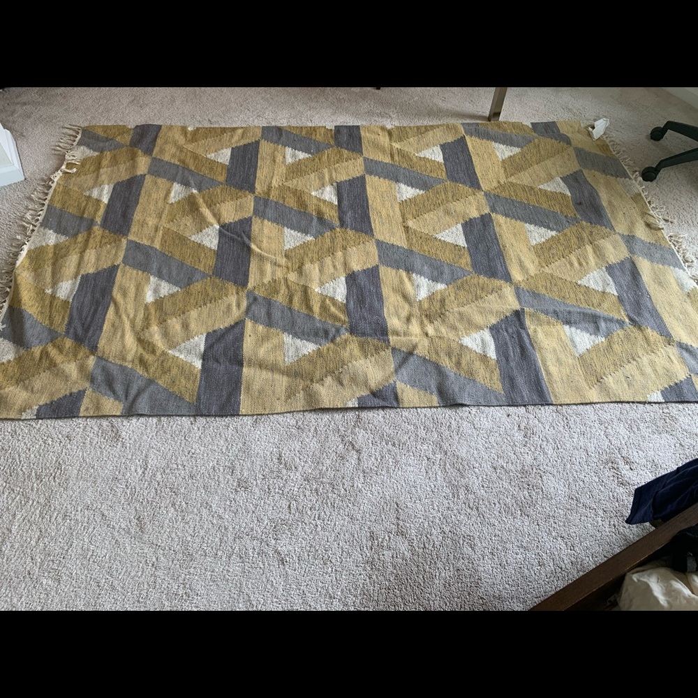 5x8 West Elm Wool Kilim rug